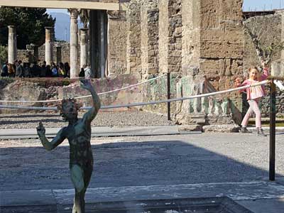 Pompeii Tour for Kids Pic 10